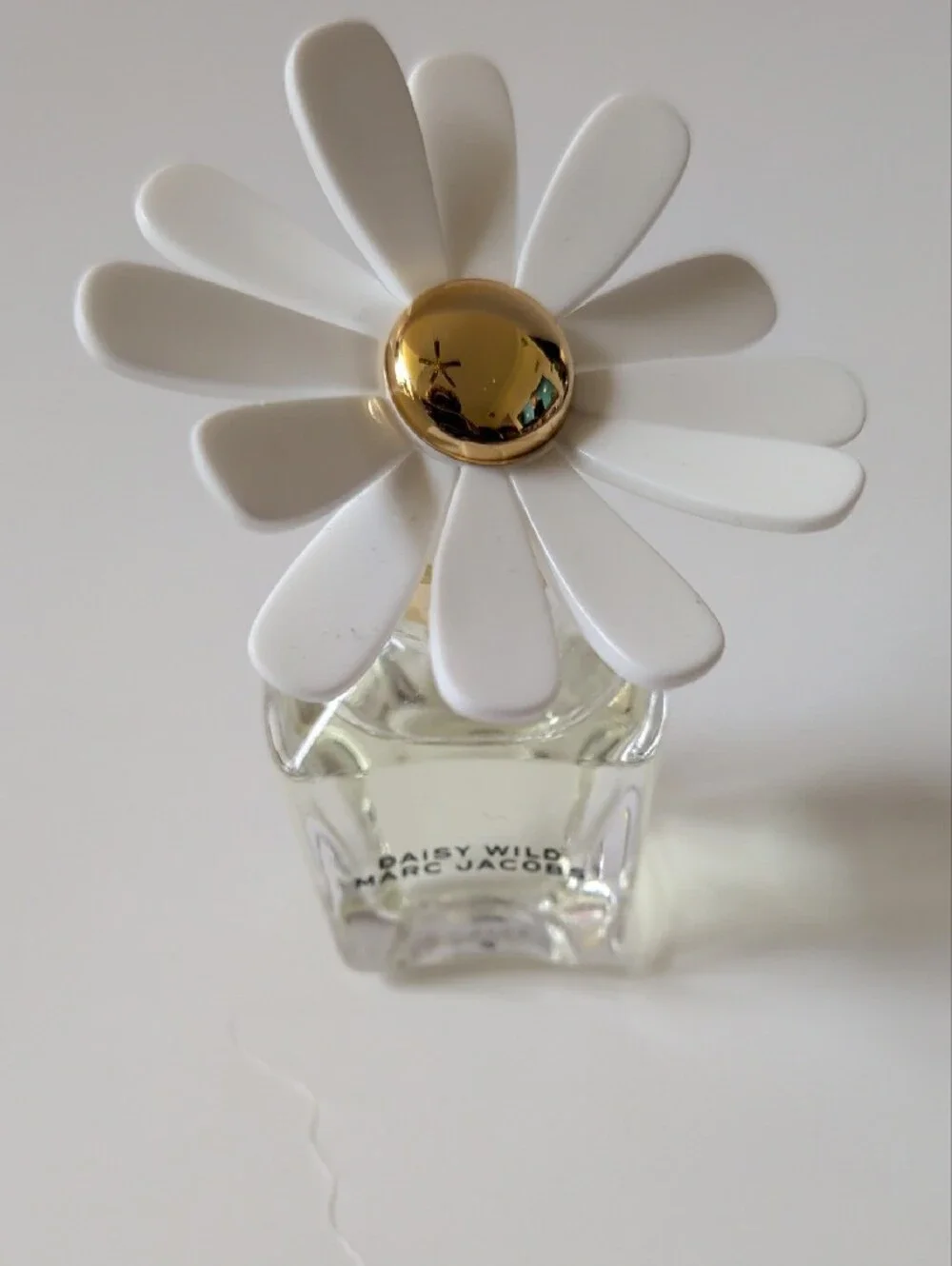 Marc Jacobs Daisy Mini Trio in White and Gold